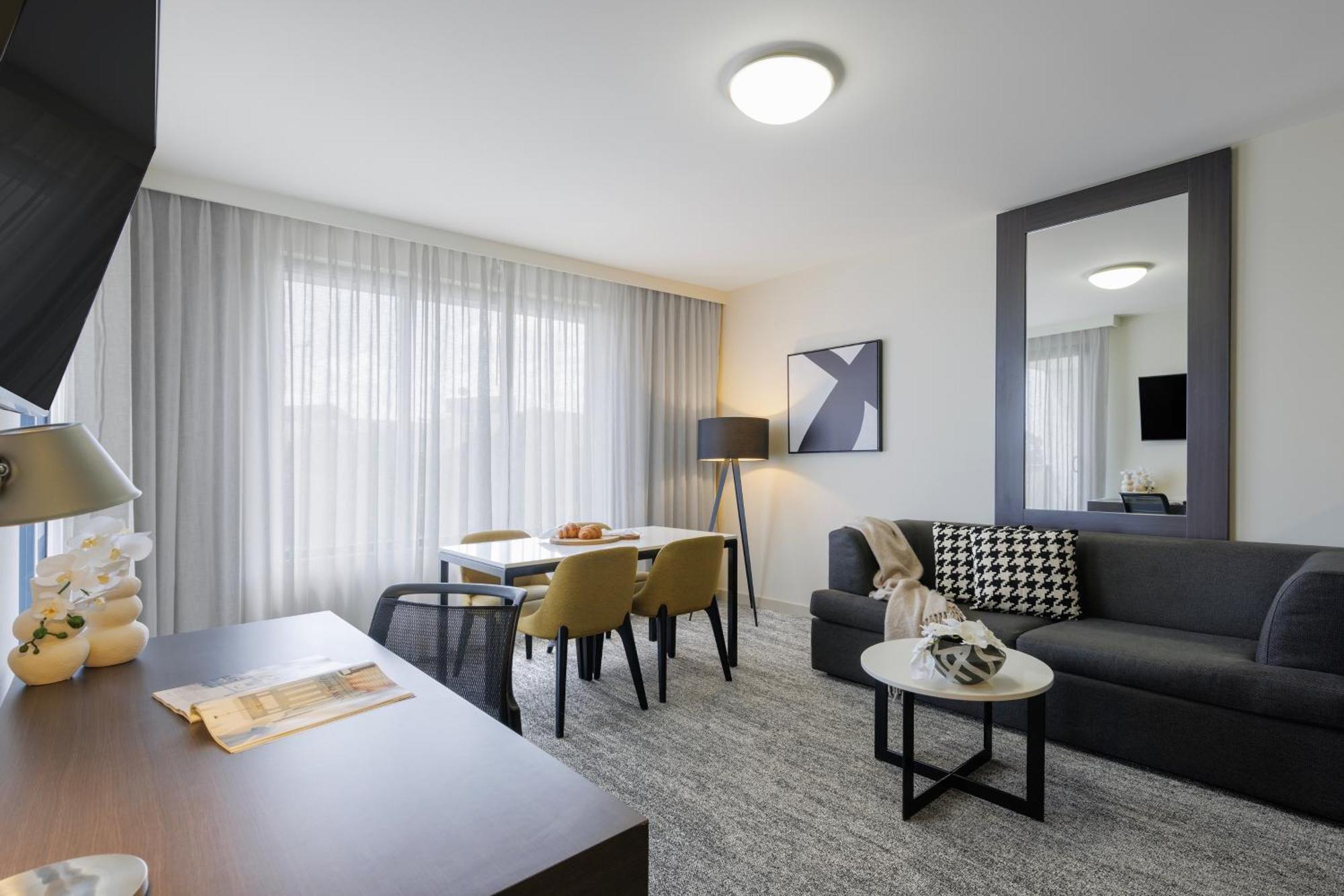 Punthill Norwest Aparthotel Exterior foto